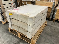 Stelrad radiator hygiëne 900x700mm type 30 (3x) - afbeelding 1 van  2
