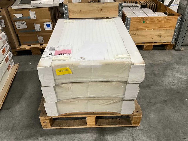 Stelrad radiator hygiëne 900x700mm type 30 (3x) - afbeelding 2 van  5