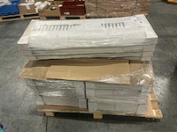 Stelrad radiator t33 300x600mm (12x) t11 400x1200mm (4x) - afbeelding 2 van  4