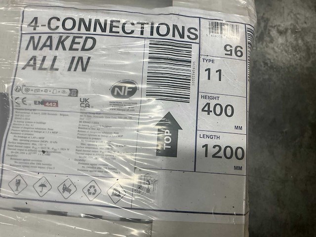 Stelrad radiator t33 300x600mm (12x) t11 400x1200mm (4x) - afbeelding 4 van  4