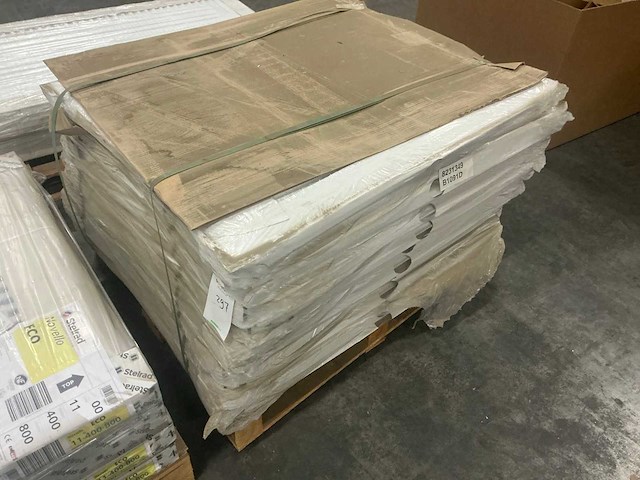 Stelrad radiator type 10 4-aansluitingen (900x800mm) (10x) - afbeelding 2 van  3
