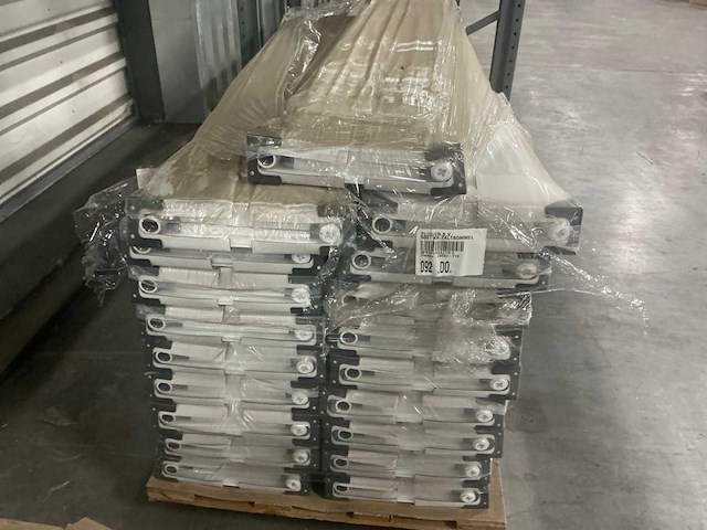 Stelrad radiator type 11 4-aansluitingen (300x1600mm) (21x) - afbeelding 4 van  4