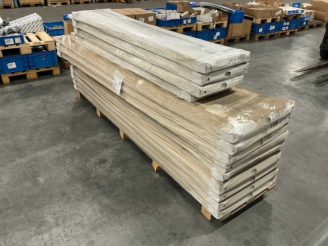 Stelrad radiator type 11 4-aansluitingen div. afm. (7x) - afbeelding 3 van  9