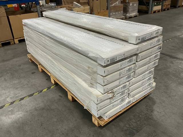 Stelrad radiator type 21 400x2400mm (17x) - afbeelding 1 van  7