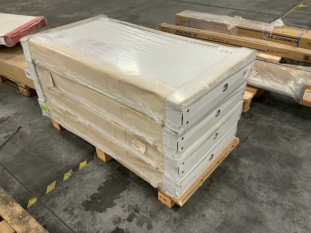 Stelrad type 33 radiatoren 700x1400mm (4x) - afbeelding 1 van  7