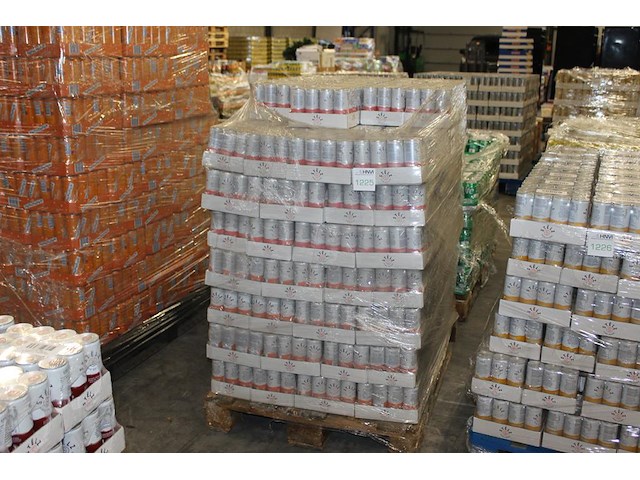 Stelz grapefruit hard seltzer 2196 blikken met tht 5-2026. bod is inclusief 329,40 euro statiegeldwaarde - afbeelding 1 van  2