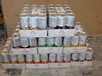 Stelz hard seltzern in negen smaken 9 x 12 blikken voornamelijk tht 2026 en 2027. bod is inclusief 16,20 e... - afbeelding 1 van  3