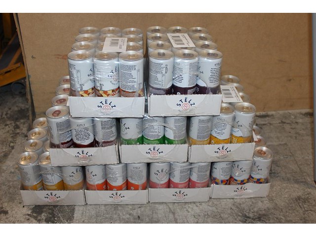 Stelz hard seltzern in negen smaken 9 x 12 blikken voornamelijk tht 2026 en 2027. bod is inclusief 16,20 e... - afbeelding 1 van  3