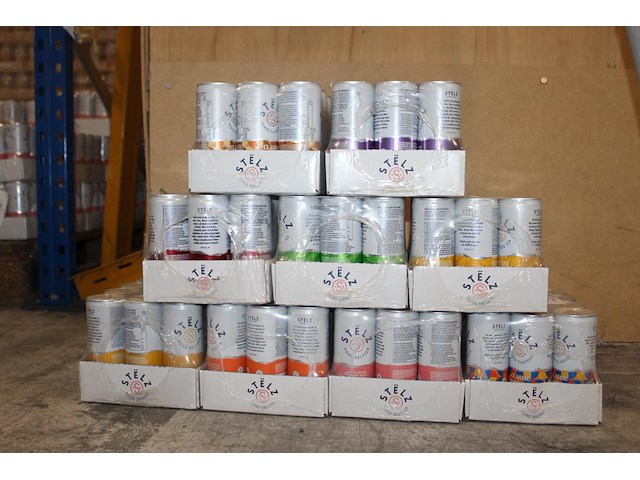 Stelz hard seltzern in negen smaken 9 x 12 blikken voornamelijk tht 2026 en 2027. bod is inclusief 16,20 e... - afbeelding 3 van  3
