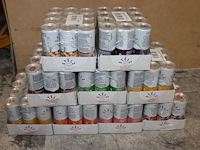 Stelz hard seltzern in negen smaken 9 x 12 blikken voornamelijk tht 2026 en 2027. bod is inclusief 16,20 e... - afbeelding 1 van  3