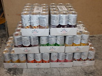 Stelz hard seltzern in negen smaken 9 x 12 blikken voornamelijk tht 2026 en 2027. bod is inclusief 16,20 e... - afbeelding 1 van  3