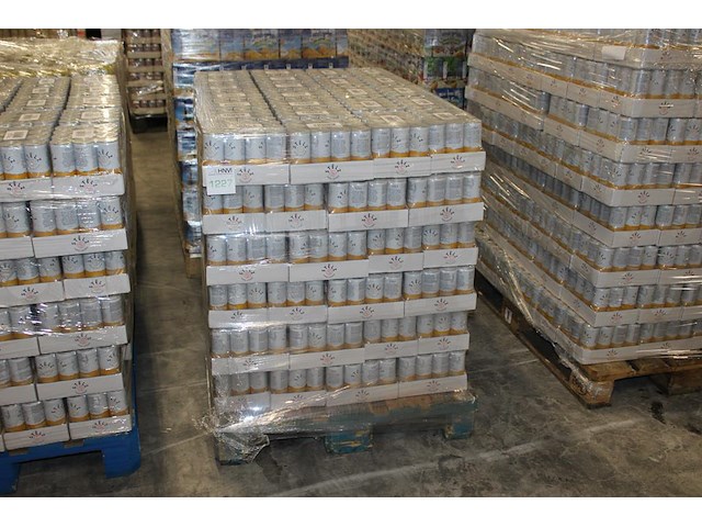 Stelz mango hard seltzer 1728 blikken met tht 2-2027. bod is inclusief 259,20 euro statiegeldwaarde - afbeelding 1 van  2