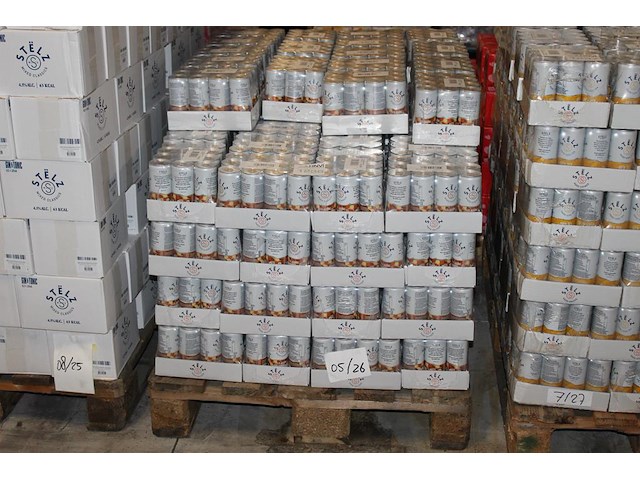 Stelz moscow mule 1344 blikken met tht 5-2026. bod is inclusief 201,60 euro statiegeldwaarde - afbeelding 1 van  2