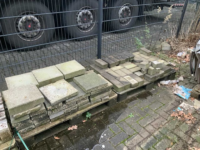 Stenen & bakstenen - afbeelding 2 van  2