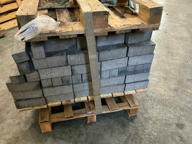 Stenen & bakstenen - afbeelding 5 van  5