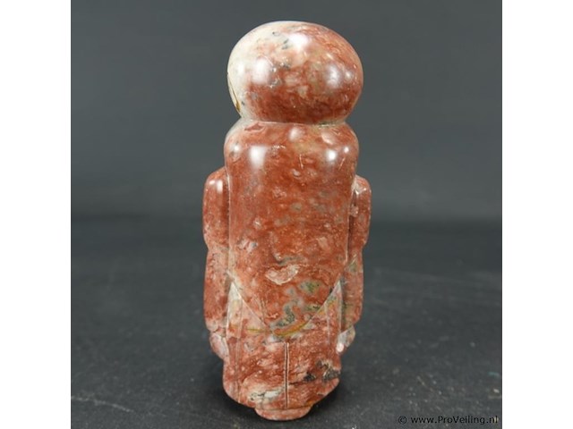 Stenen beeldje, mogelijk gerelateerd aan de sanxingdui-cultuur uit het oude china - afbeelding 3 van  5