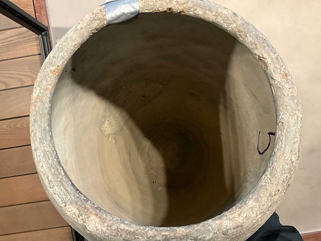 Stenen bloempot - afbeelding 3 van  3