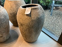 Stenen bloempot - afbeelding 1 van  3