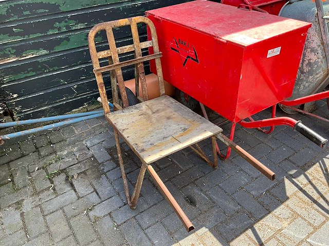 Stenen kruiwagen (2x) - afbeelding 3 van  4