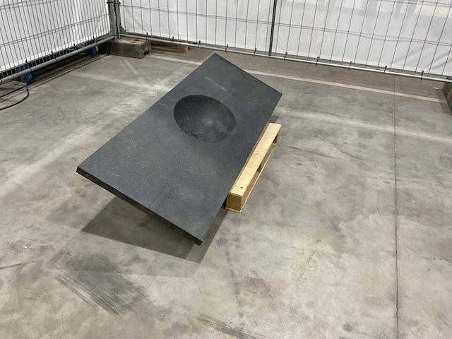 Stenen wastafel - afbeelding 2 van  6