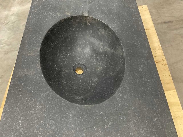 Stenen wastafel - afbeelding 4 van  6