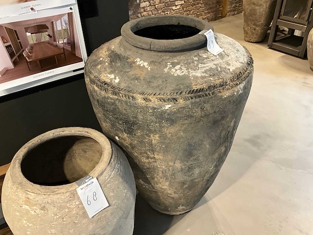 Stenen waterkruik - afbeelding 2 van  4