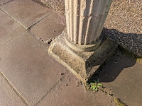 Stenen zuil - afbeelding 4 van  7