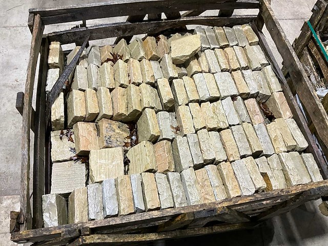 Stenen - afbeelding 2 van  8