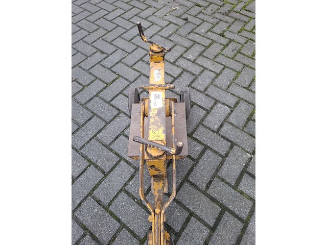 Stenenknipper, revo - afbeelding 2 van  5