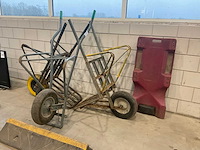 Stenenkruiwagens en divers - afbeelding 1 van  2