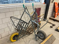 Stenenkruiwagens en divers - afbeelding 2 van  2