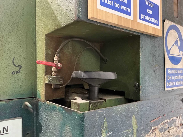 Stenner - 1997 - st9 - lintzaagmachine - afbeelding 24 van  34