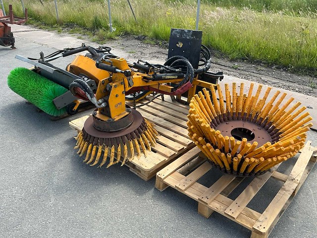 Stensballe uk-600-hds borstelmachine - afbeelding 1 van  19