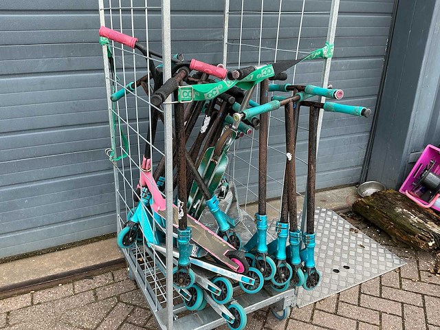Step (18x) - afbeelding 3 van  5