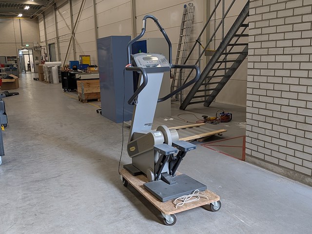 Stepapparaat technogym, step 600 xt pro - afbeelding 1 van  14