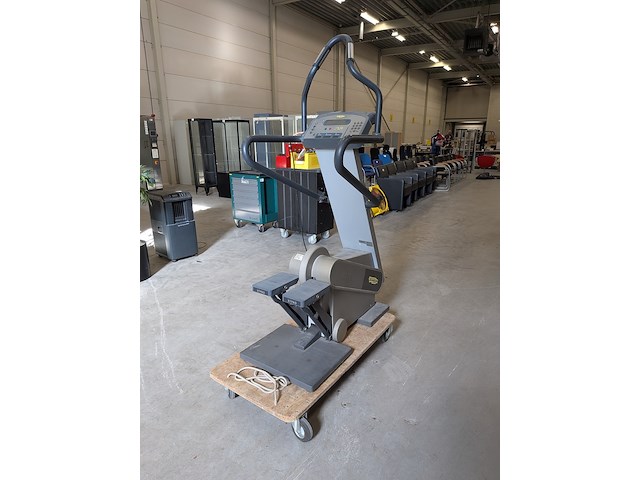 Stepapparaat technogym, step 600 xt pro - afbeelding 8 van  14