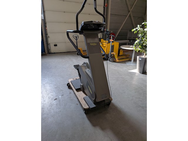 Stepapparaat technogym, step 600 xt pro - afbeelding 9 van  14