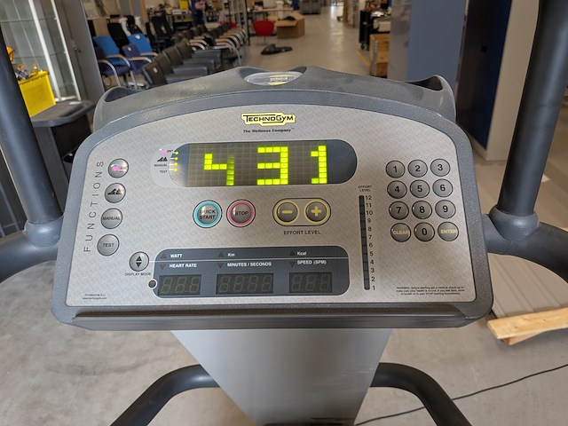 Stepapparaat technogym, step 600 xt pro - afbeelding 12 van  14