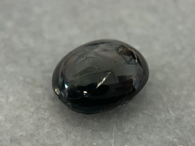 Ster saffier - 7.75 carat natuurlijke saffier - afbeelding 2 van  6