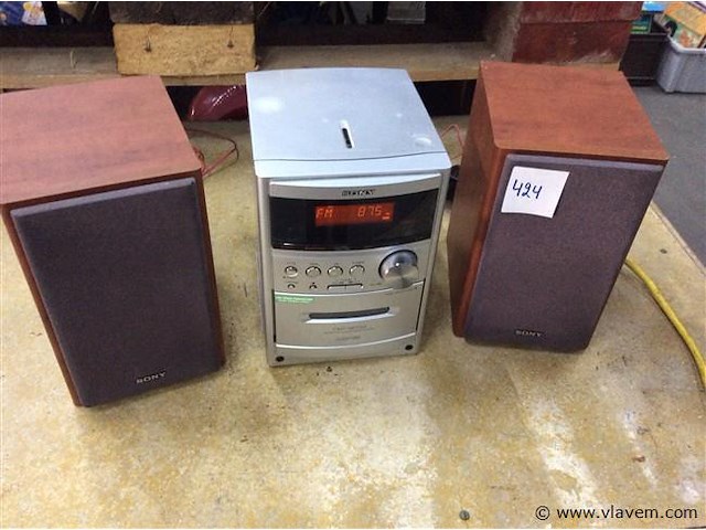 Stereo sony radio/cd /cassette + 2 boxen - afbeelding 1 van  4