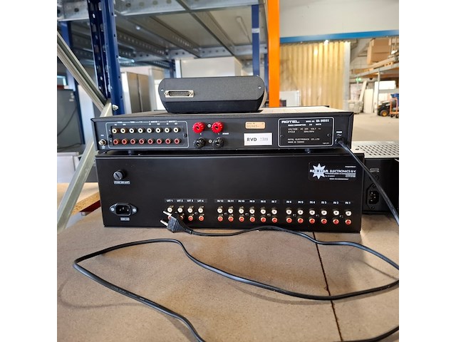Stereo versterker, rotel, ra-840bx, zwart - afbeelding 8 van  10