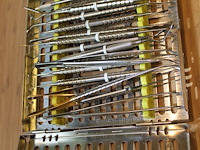 Sterilisatie cassette hu-friedy met algemene tandheelkundige en chirurgische handgereedschappen w.o. schaar... - afbeelding 3 van  5