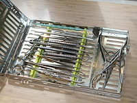 Sterilisatie cassette hu-friedy met algemene tandheelkundige en chirurgische handgereedschappen w.o. schaar... - afbeelding 5 van  5
