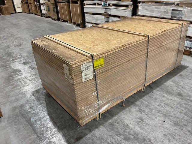 Sterling 2500x1250x25 mm osb hout- en plaatmateriaal - afbeelding 2 van  3
