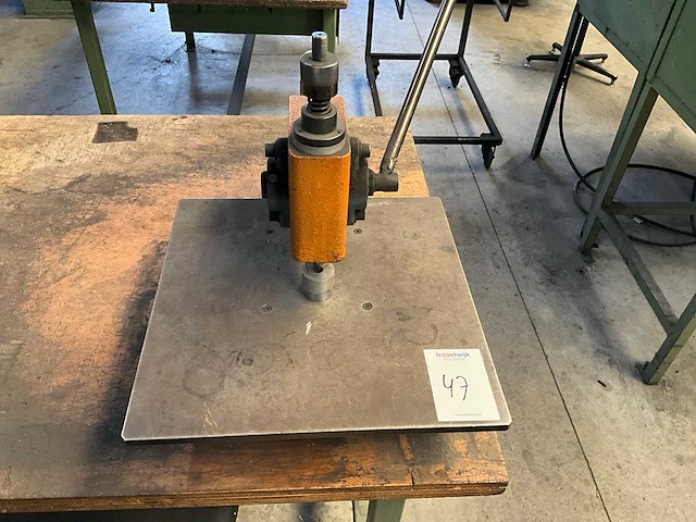 Stern handmatig app010100 pons- en stans pers - afbeelding 2 van  5