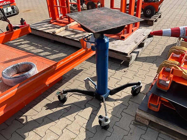 Stertil-atn ac garagekrik - afbeelding 1 van  11