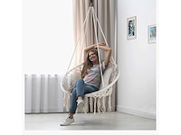 Stevige hangstoel van sterk touw met kussen. - afbeelding 1 van  2