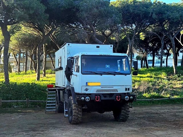 Stewart & stevenson lmtv m1078a1 4x4 expeditievoertuig camper - afbeelding 12 van  26