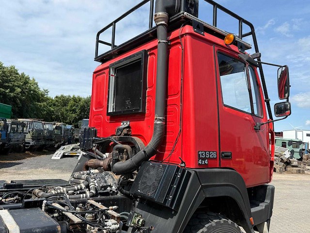 Steyr - 13 s 26 4x4 - vrachtwagen - afbeelding 2 van  14