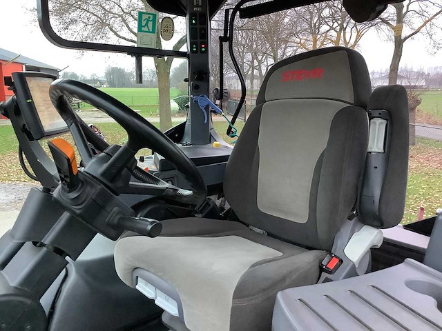 Steyr - 2016 - cvt 6240 - vierwielaangedreven landbouwtractor - afbeelding 3 van  19